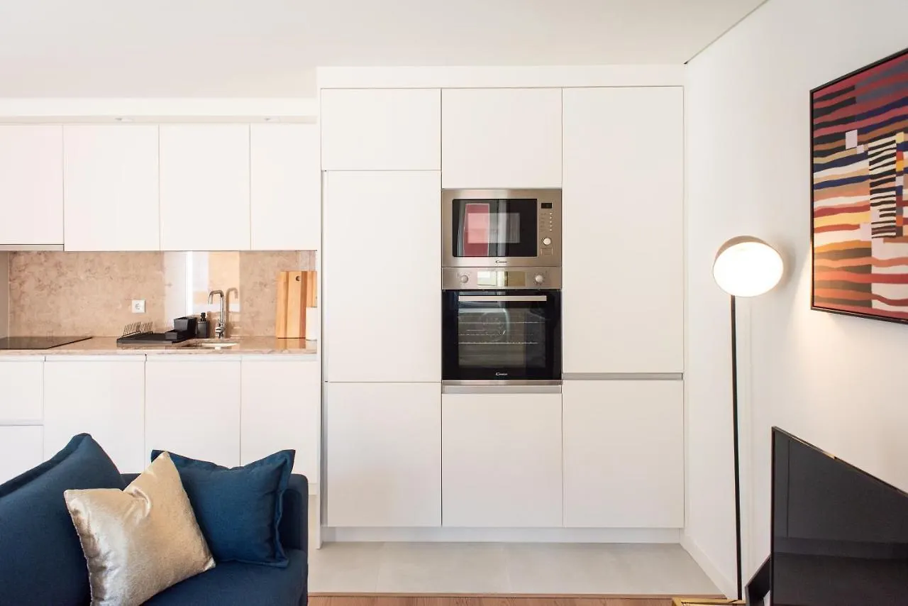 Pardal 15 - Boutique 2 Bed Apartment With Free Parking Nearby Lisbon