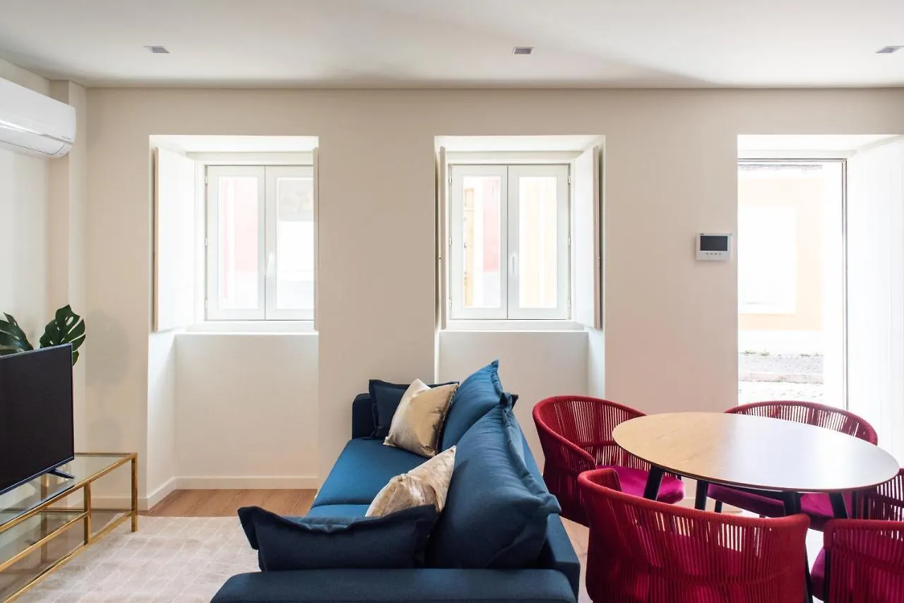Pardal 15 - Boutique 2 Bed Apartment With Free Parking Nearby Lisbon 0*,  Portugal